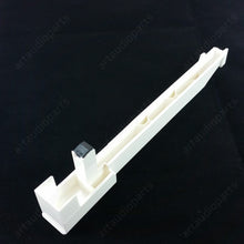 Load image into Gallery viewer, White key D for Yamaha CLP-150-170-220-230-240 CVP-105 MO8 MOTIF-8-ES8 P-80-90-200