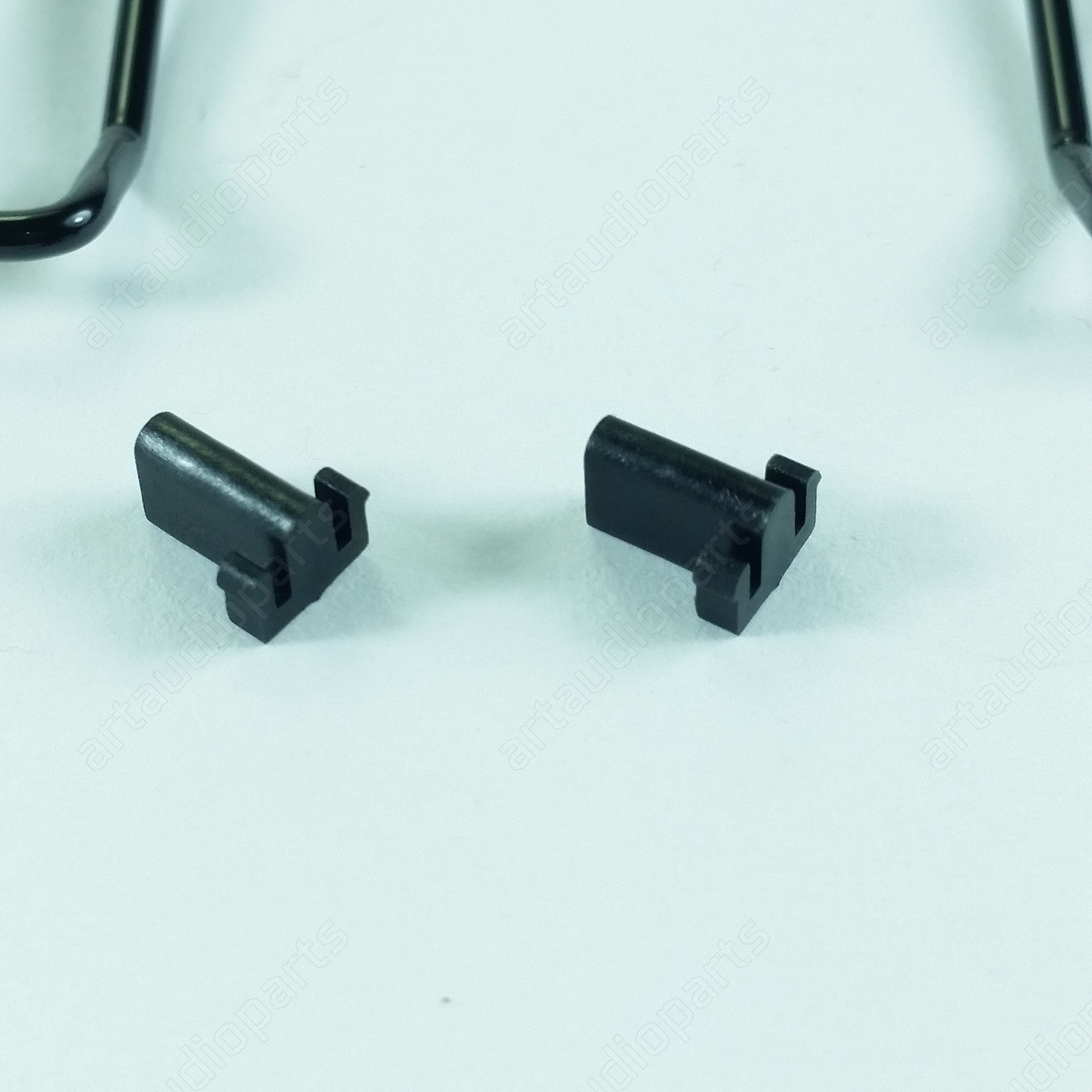 566269 Belt clip clamp with two small plastic fixes for Sennheiser XS Wireless SK20